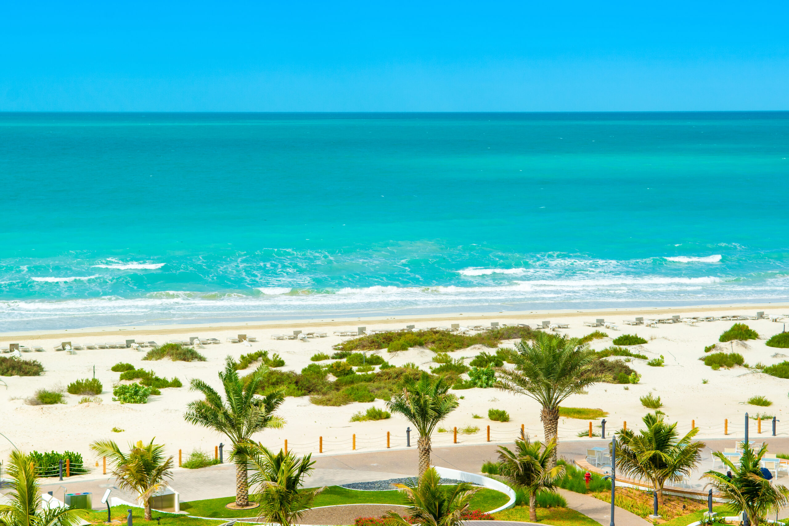 Beautiful,Landscape,Of,Clear,Turquoise,Ocean,And,Sandy,Beach,In