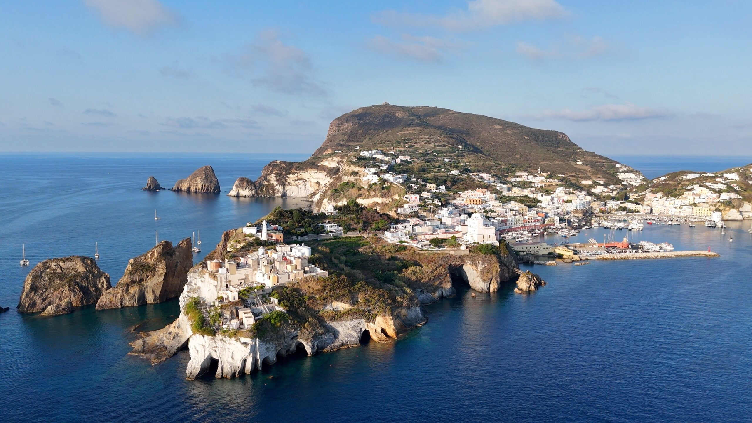 Ponza,Island,,Lazio,,Italy,,Mediterranean.,The,Port,And,The,Town
