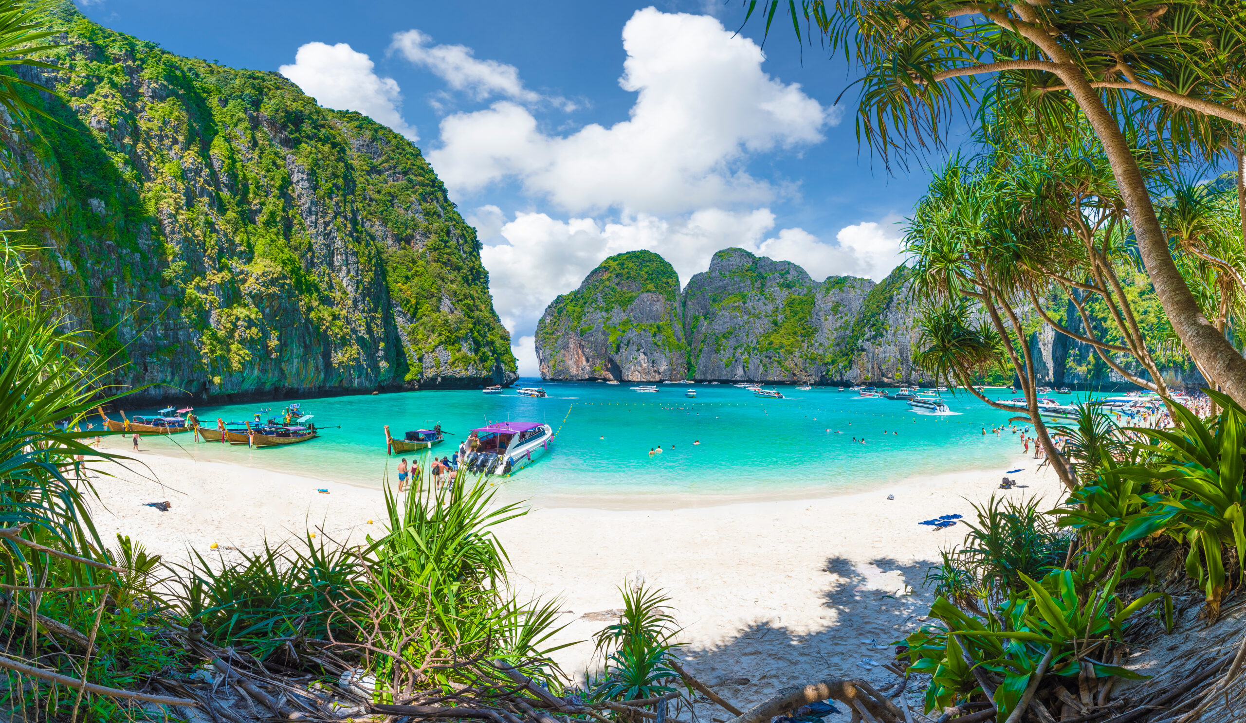 Amazing,Maya,Bay,On,Phi,Phi,Islands,,Thailand